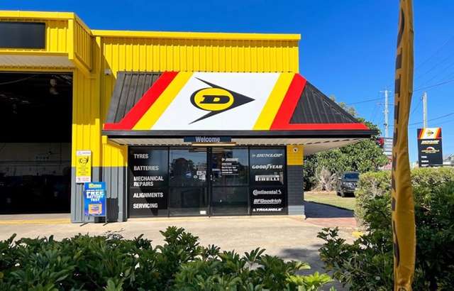 Dunlop Super Dealer Morayfield workshop gallery image