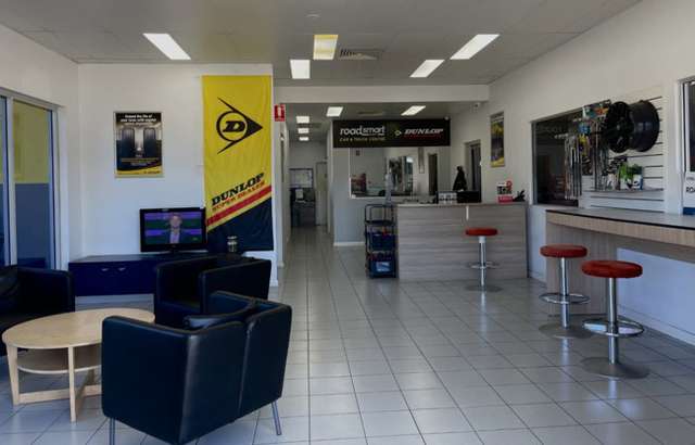 Dunlop Super Dealer Steel River workshop gallery image