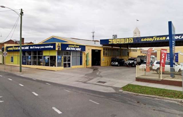 Goodyear Autocare Horsham workshop gallery image