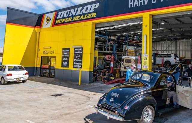 Dunlop Super Dealer Albany workshop gallery image