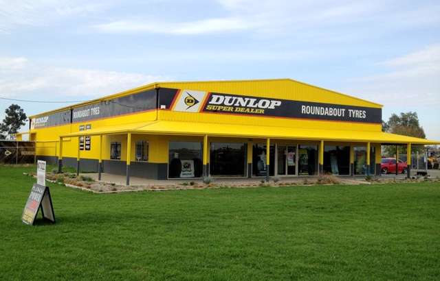 Dunlop Super Dealer Deniliquin workshop gallery image