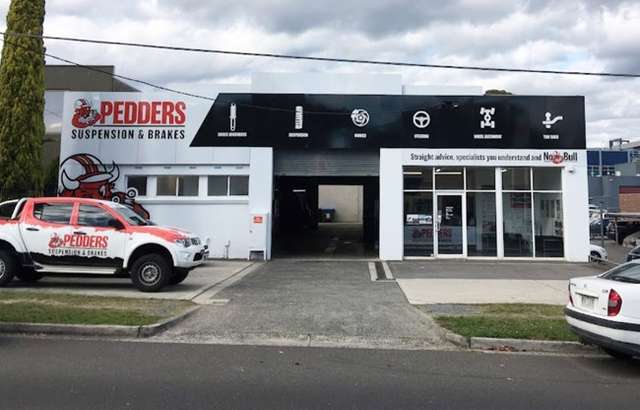 Pedders Suspension & Brakes Ringwood workshop gallery image