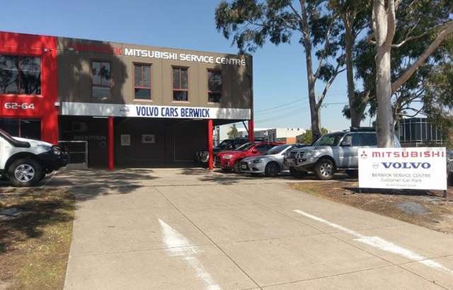 Berwick Mitsubishi workshop gallery image