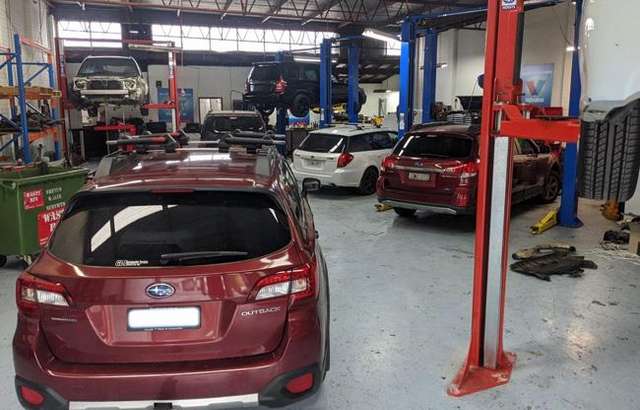 GDL Auto Parts workshop gallery image