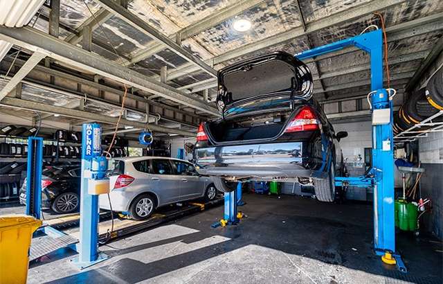 mycar Tyre & Auto Birkdale CE workshop gallery image