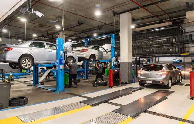 mycar Tyre & Auto Broadway workshop gallery image