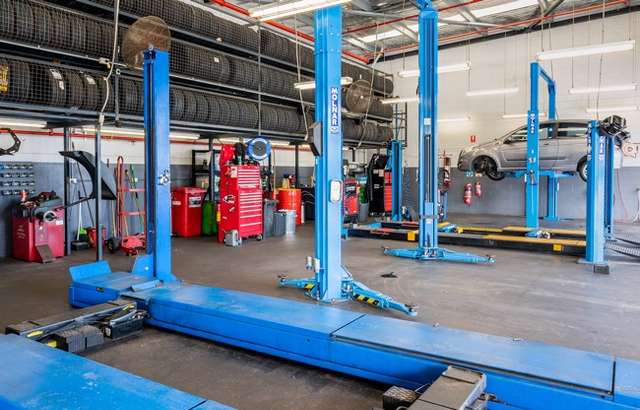 mycar Tyre & Auto Clarkson workshop gallery image