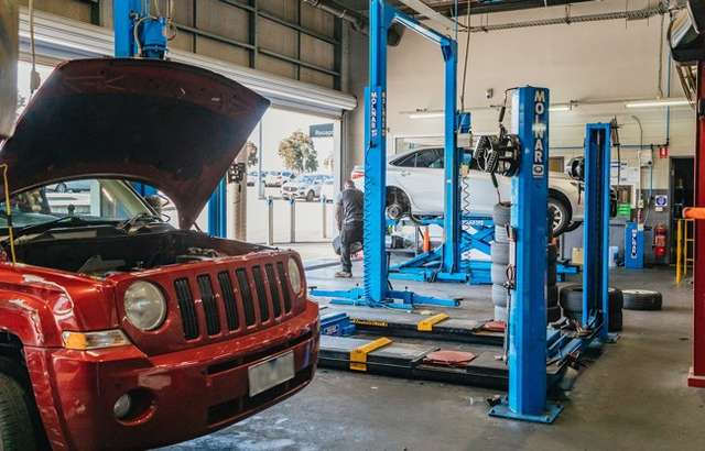 mycar Tyre & Auto Fountain Gate workshop gallery image
