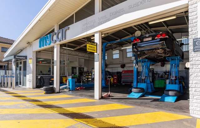 mycar Tyre & Auto Geebung CE workshop gallery image