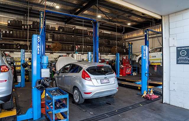 mycar Tyre & Auto Helensvale workshop gallery image
