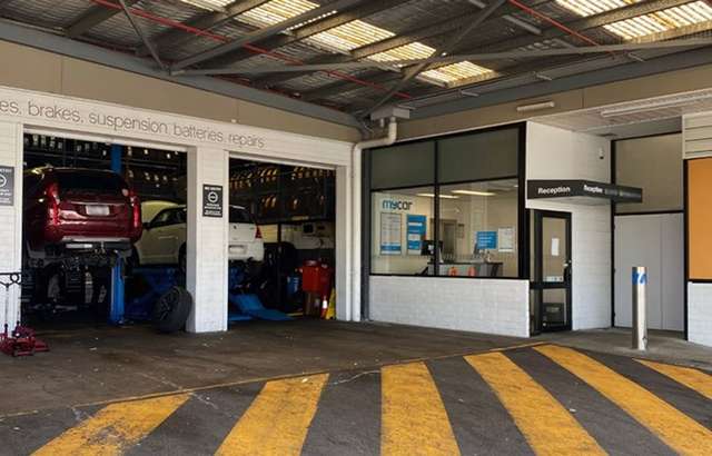 mycar Tyre & Auto Kardinya workshop gallery image