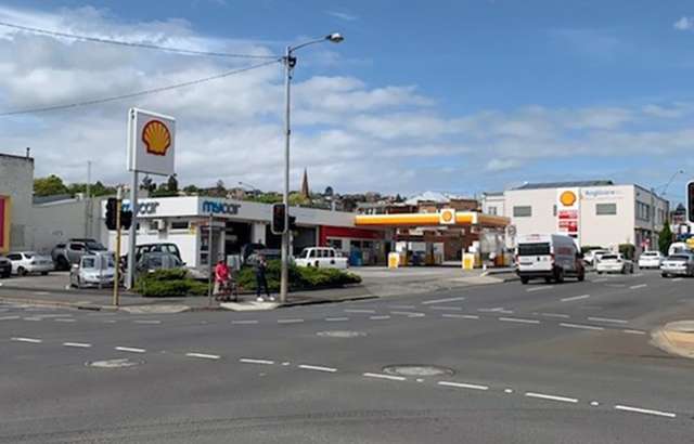 mycar Tyre & Auto Launceston CE workshop gallery image