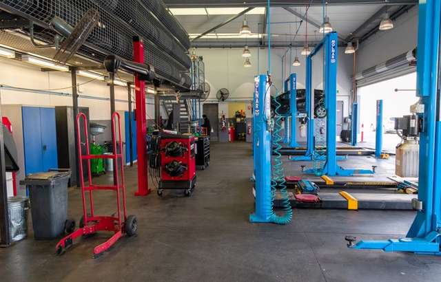 mycar Tyre & Auto Midland workshop gallery image