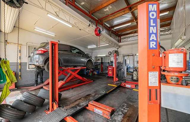 mycar Tyre & Auto Mt Gravatt workshop gallery image