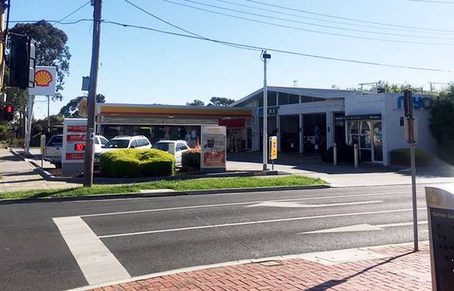 mycar Tyre & Auto Mt Waverley CE workshop gallery image