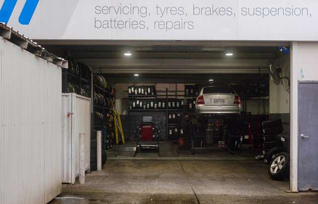 mycar Tyre & Auto Neutral Bay CE workshop gallery image