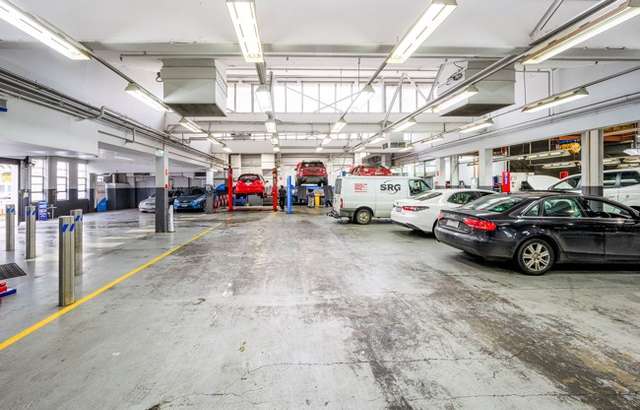 mycar Tyre & Auto South Melbourne workshop gallery image