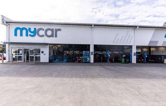 mycar Tyre & Auto Springfield Central workshop gallery image