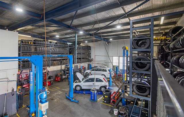 mycar Tyre & Auto Stafford workshop gallery image