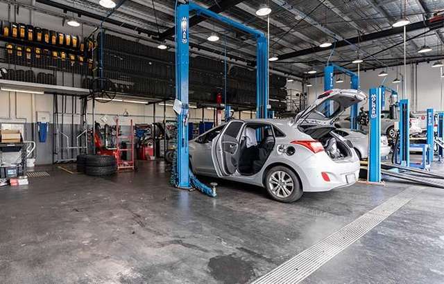 mycar Tyre & Auto Strathpine workshop gallery image