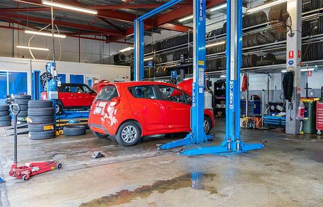 mycar Tyre & Auto West Wynnum workshop gallery image