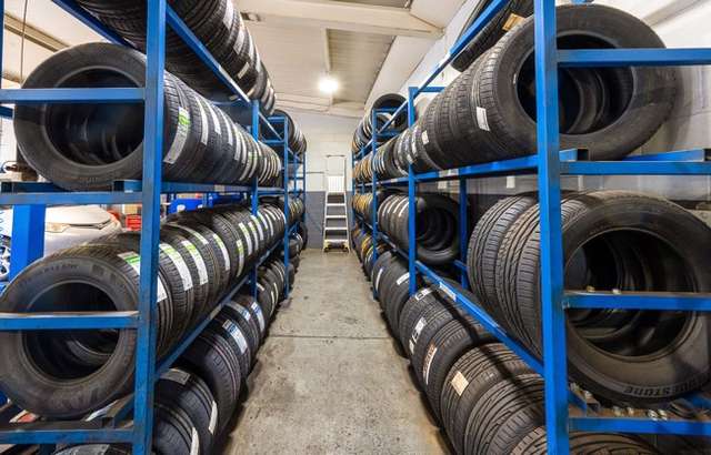 mycar Tyre & Auto Windsor CE workshop gallery image