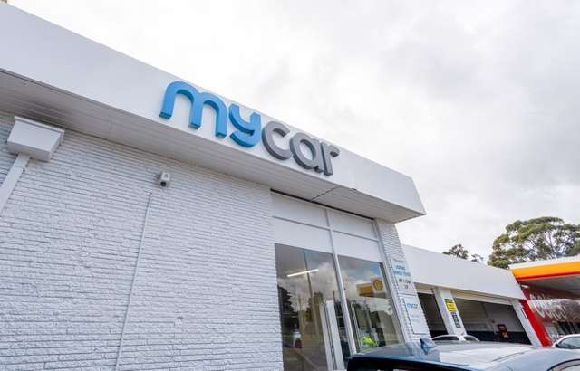 mycar Tyre & Auto Windsor CE workshop gallery image