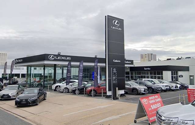 Lexus of Canberra workshop gallery image