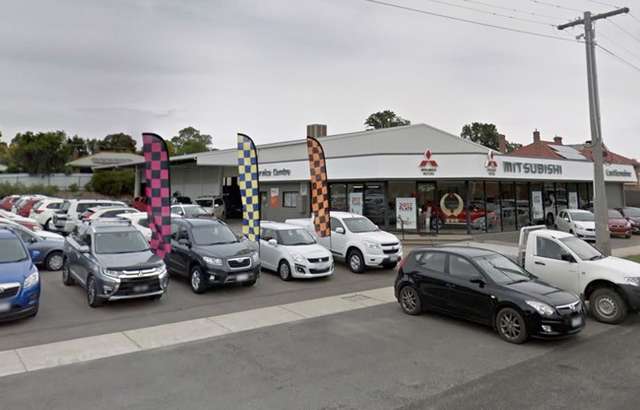 Castlemaine Mitsubishi workshop gallery image