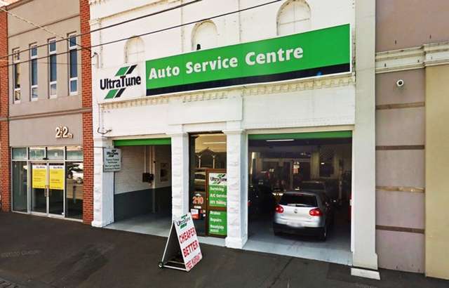 Ultra Tune Ballarat workshop gallery image