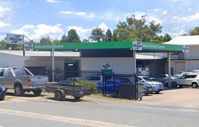 Ultra Tune Bribie Island workshop gallery image