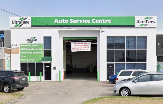 Ultra Tune Epping workshop gallery image