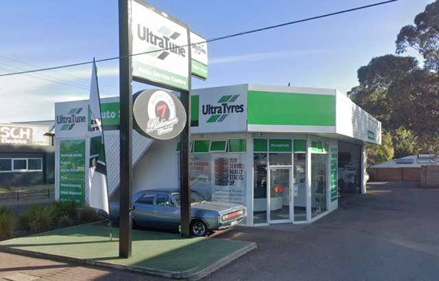 Ultra Tune Glenelg workshop gallery image