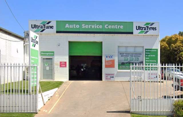 Ultra Tune Kilmore workshop gallery image