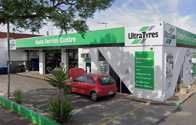 Ultra Tune Unley workshop gallery image