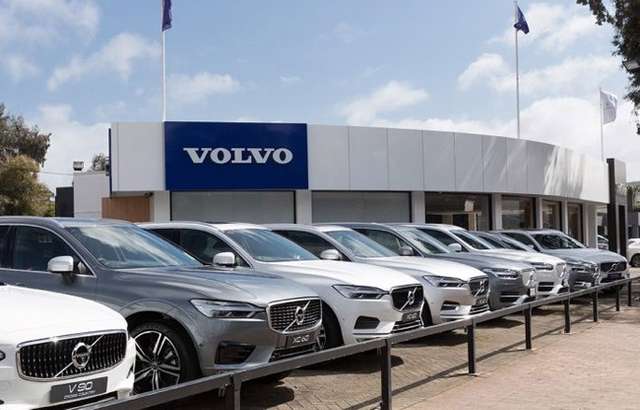 Solitaire Service Centre - Volvo workshop gallery image