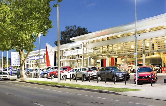 Baker Mitsubishi workshop gallery image