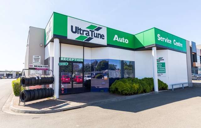 Ultra Tune Preston workshop gallery image
