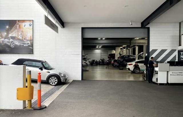 Brisbane BMW workshop gallery image