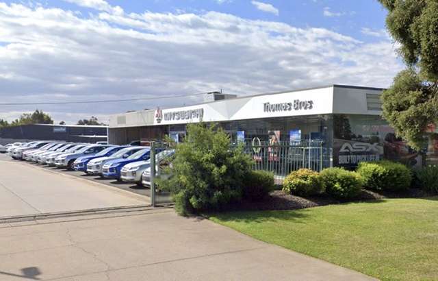 Thomas Bros Mitsubishi Service Centre workshop gallery image