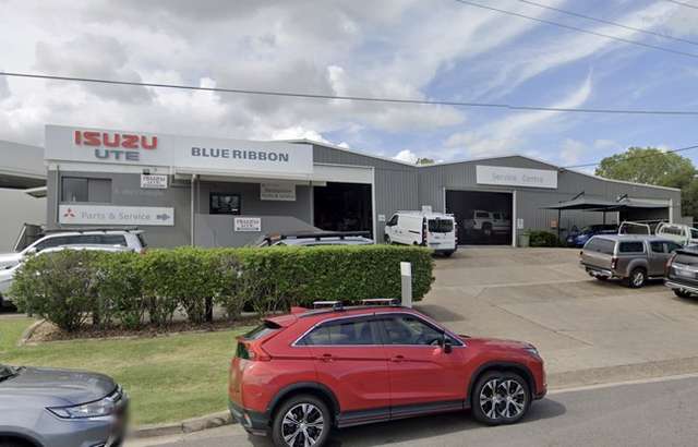 Blue Ribbon Motors - Mitsubishi workshop gallery image