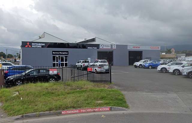 Albion Park Mitsubishi workshop gallery image
