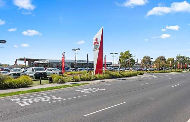 Knox Mitsubishi workshop gallery image