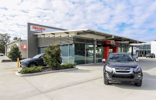 Gold Coast Isuzu Ute workshop gallery image