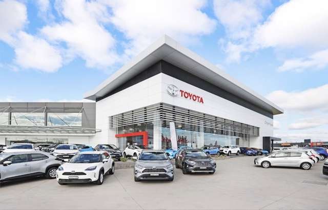 Clintons Toyota Gregory Hills workshop gallery image