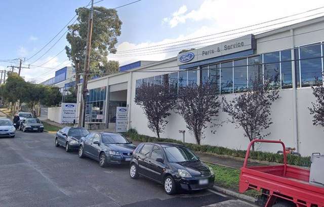Courtney & Patterson Ford workshop gallery image