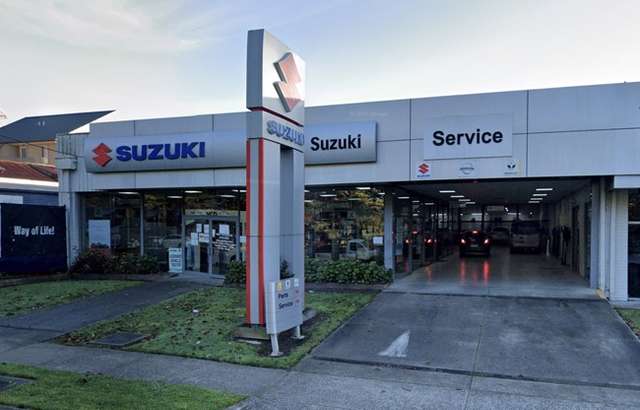 Eastern Suzuki Croydon workshop gallery image