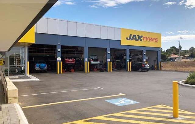 JAX Tyres & Auto Kwinana workshop gallery image