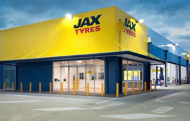 JAX Tyres & Auto Noosaville workshop gallery image