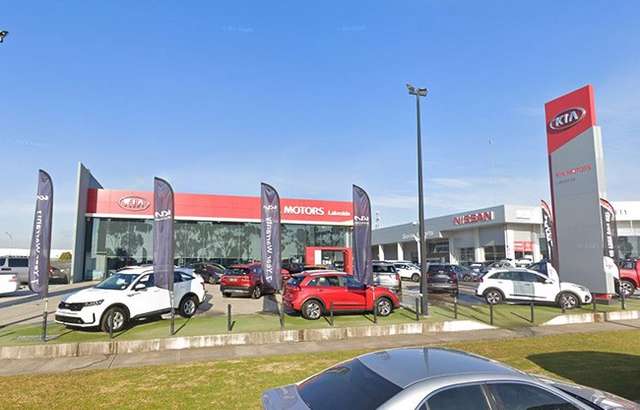 Lakeside Kia workshop gallery image